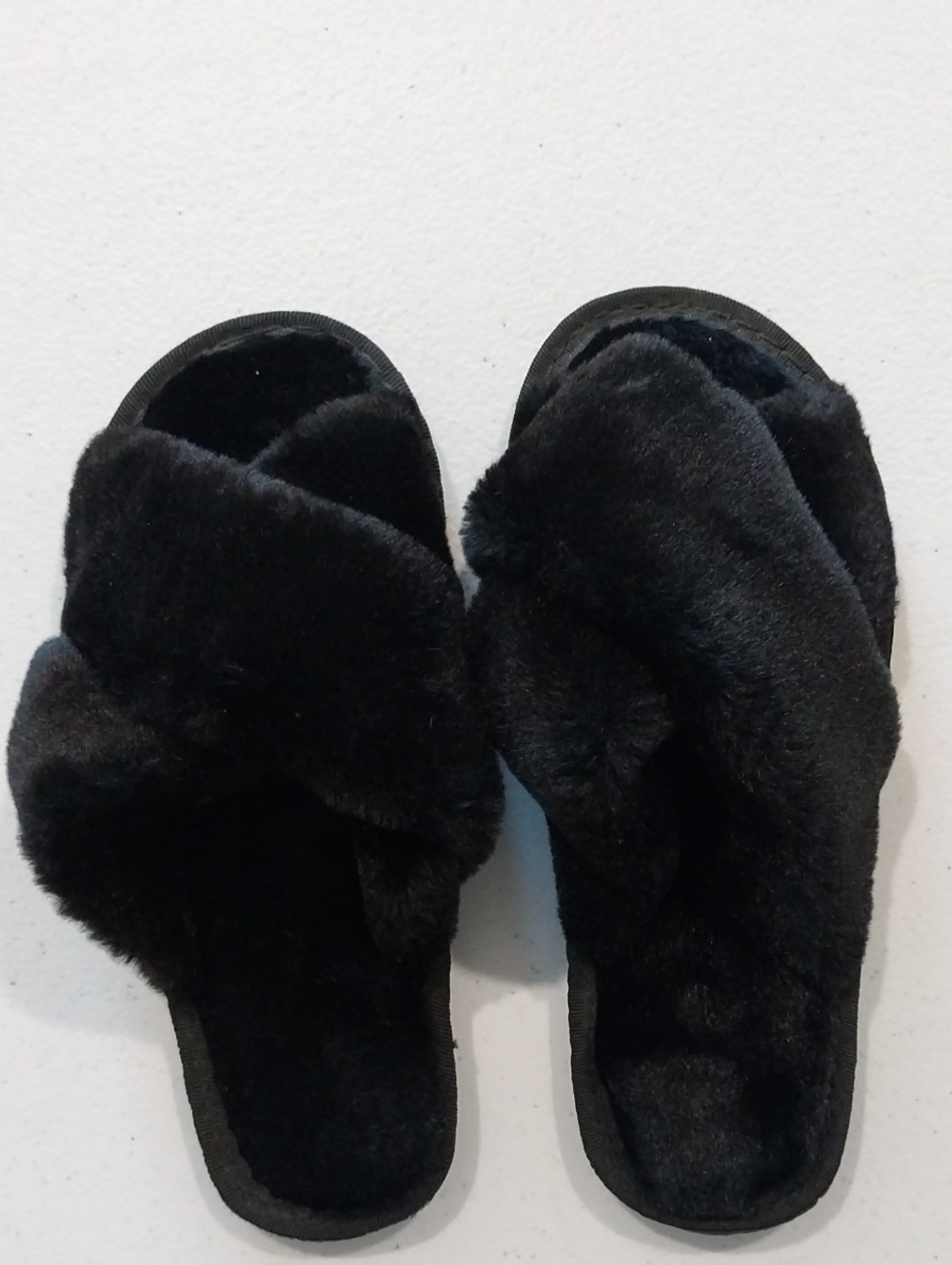 BearPaw Women's Black Faux Fur Crossband Slide Slippers